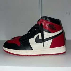 Air Jordan 1 Retro High OG 'Bred Toe' 2018